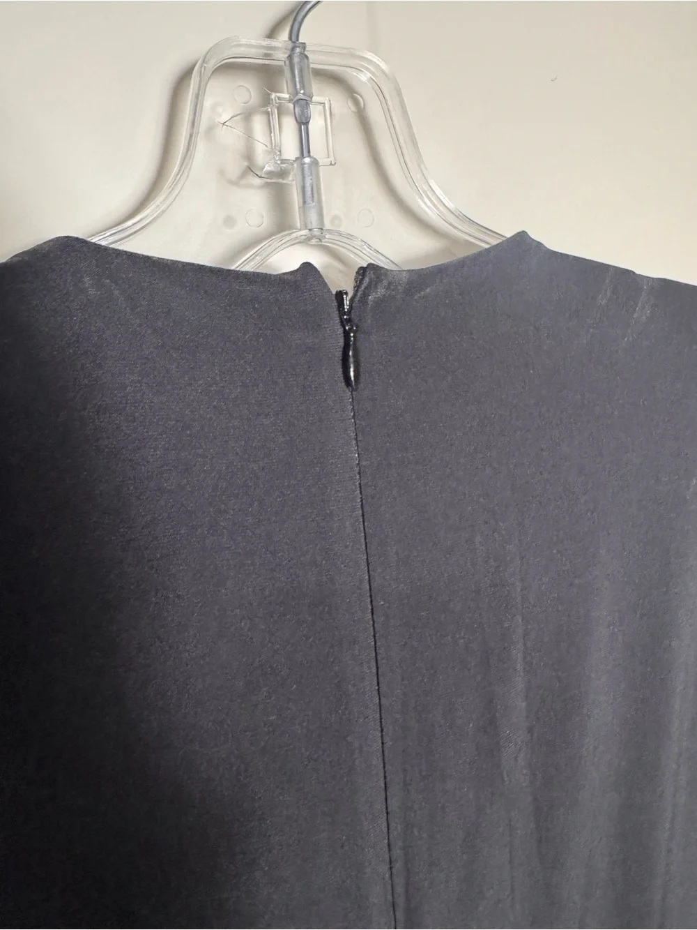 NWT Express Women’s Black Solid V-Neck Wide-Leg Jumpsuit Sleeveless Zip Ruched M